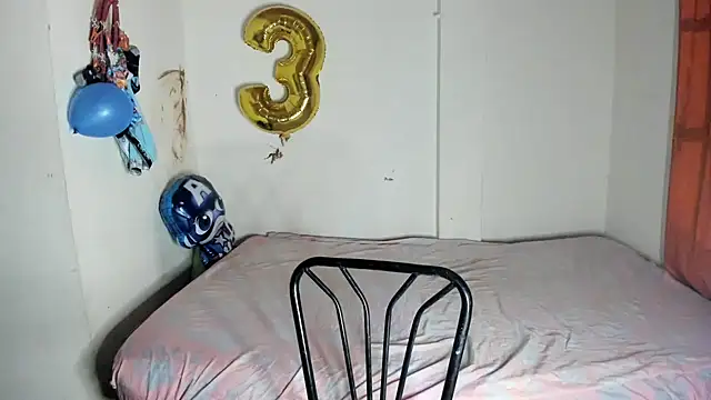 Daphne girlsex online show from 24, 9, 2025