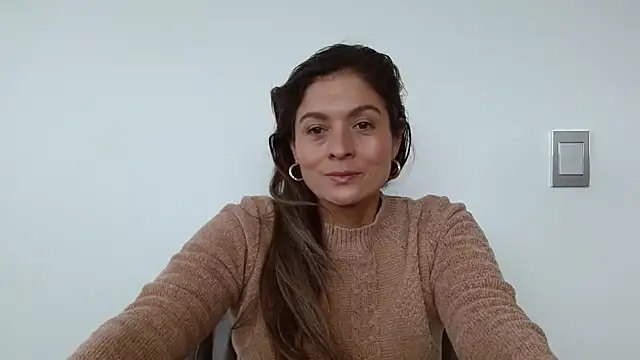 linda-mature43 online show from 11, 9, 2025