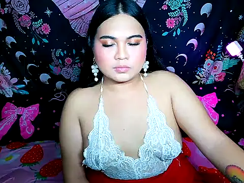YourThicc bella online show from 30, 5, 2026