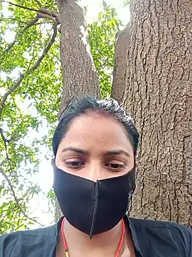Snapshot of kajalbhabhi44 chatting on 13, 5, 2026 kajalbhabhi44 online show from 13, 5, 2026