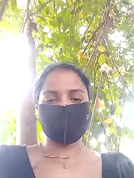 Snapshot of kajalbhabhi44 chatting on 26, 5, 2026 kajalbhabhi44 online show from 26, 5, 2026