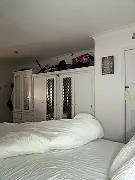 AroraAngel online show from 17, 10, 2025