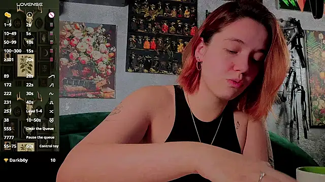 Snapshot of the_high_priestess chatting on 20, 11, 2025 the high priestess online show from 20, 11, 2025