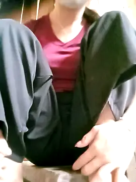 Snapshot of daisy_will chatting on 17, 11, 2025 daisy will online show from 17, 11, 2025