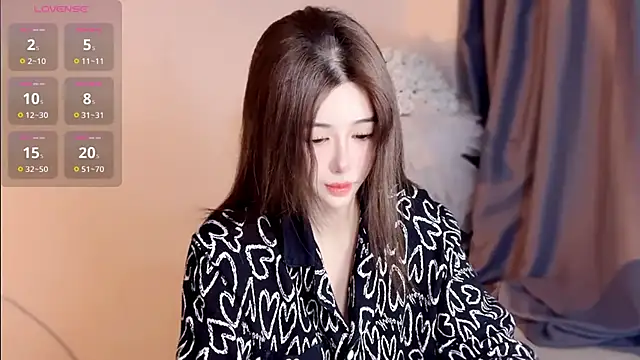 Snapshot of Tina-a chatting on 29, 11, 2025 Tina-a online show from 29, 11, 2025