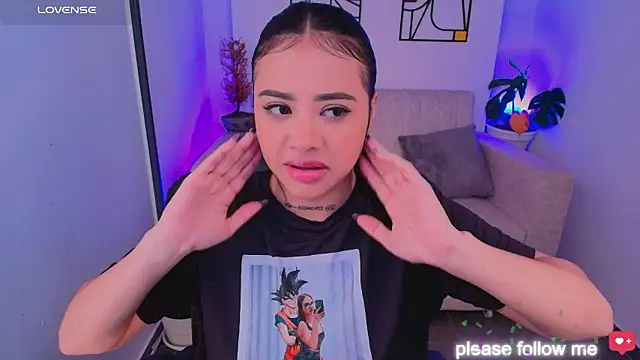 nicemiiaa7  online show from 24, 2, 2026