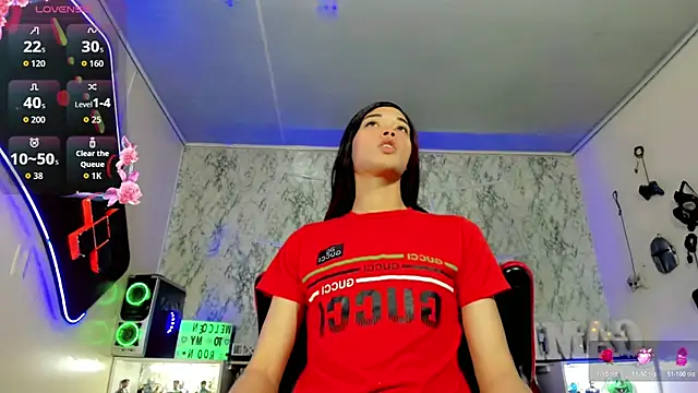 Madison Mujica online show from 7, 10, 2025