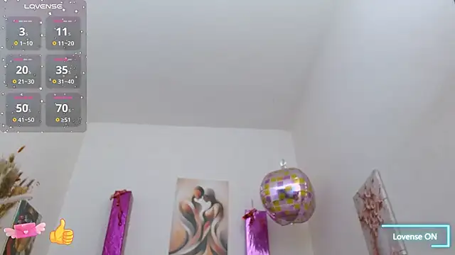 Snapshot of Lola_wish1 chatting on 24, 9, 2025 Lola wish1 online show from 24, 9, 2025