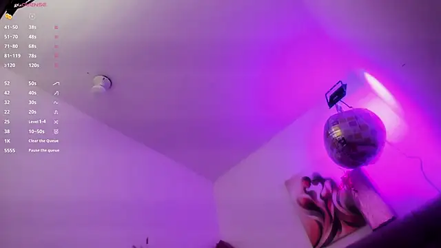 Snapshot of Lola_wish1 chatting on 18, 11, 2025 Lola wish1 online show from 18, 11, 2025