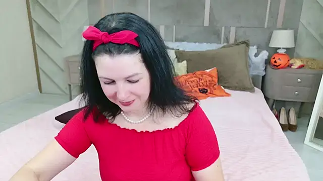 Nina Stane online show from 23, 10, 2025