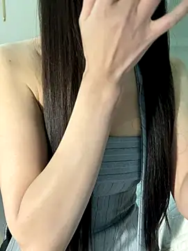 Snapshot of Dior_baby chatting on 22, 11, 2025 Dior baby online show from 22, 11, 2025