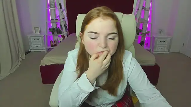 KattyRose8 online show from 28, 4, 2026