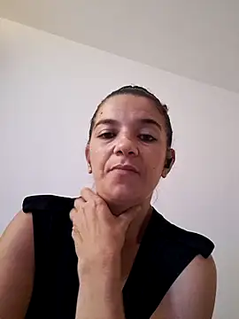 alinaalinutzq online show from 10, 9, 2025