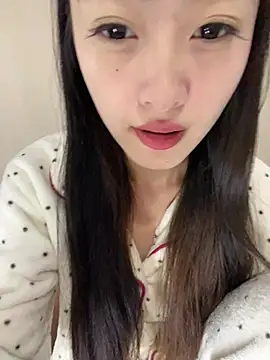 MengMeng0515 online show from 23, 4, 2026