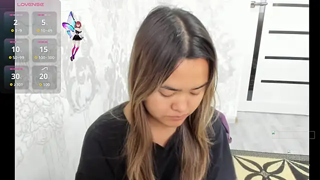 saika blush online show from 13, 11, 2025