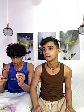 Violet Dream2 online show from 15, 4, 2026