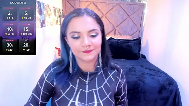 Kiara Cruz   online show from 23, 10, 2025