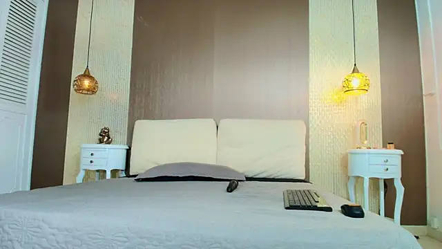 Tiifany Baker online show from 15, 1, 2026