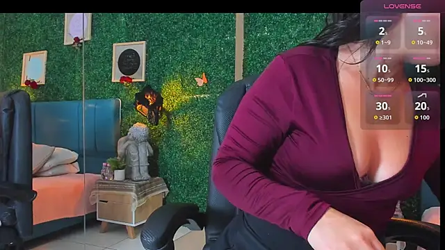 Linagh  online show from 24, 10, 2025