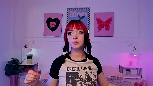 Zoe Lynch  online show from 22, 4, 2026