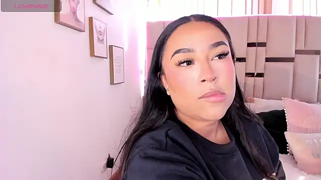 Zoey thompson online show from 28, 10, 2025