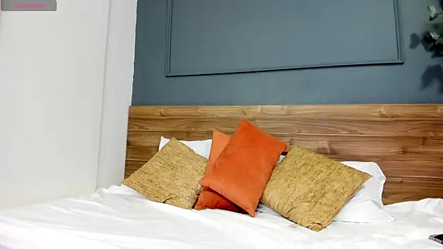 Snapshot of Mia_smith_x1 chatting on 20, 11, 2025 Mia smith x1 online show from 20, 11, 2025