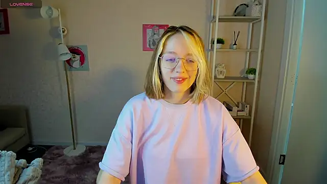 R0cket bunny online show from 6, 10, 2025