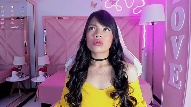 Snapshot of anyjones_ chatting on 4, 10, 2025 anyjones online show from 4, 10, 2025