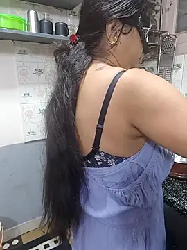 Snapshot of Queen_Nightt chatting on 8, 10, 2025 Queen Nightt online show from 8, 10, 2025