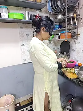 Snapshot of Queen_Nightt chatting on 11, 1, 2026 Queen Nightt online show from 11, 1, 2026