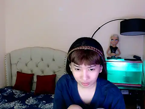 ShantalFoxxy  online show from 11, 3, 2026