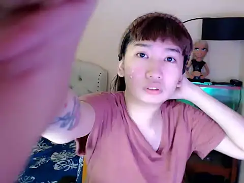 ShantalFoxxy  online show from 25, 4, 2026