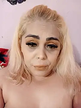 Snapshot of izauri2025 chatting on 18, 10, 2025 izauri2025 online show from 18, 10, 2025