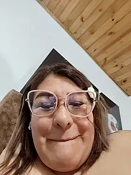 Snapshot of AlexxiaaMat chatting on 11, 5, 2026 AlexxiaaMat online show from 11, 5, 2026