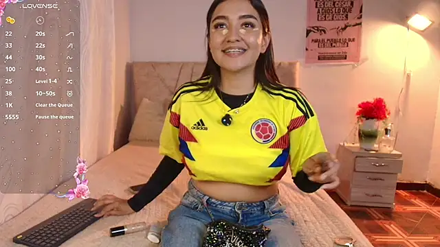 sweet artemiis online show from 23, 6, 2026