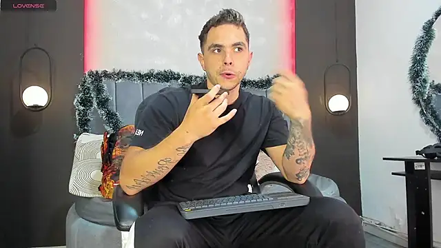 Snapshot of Liam_walk_ chatting on 27, 11, 2025 Liam walk online show from 27, 11, 2025