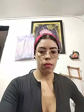 Pamelamiler   online show from 24, 7, 2026