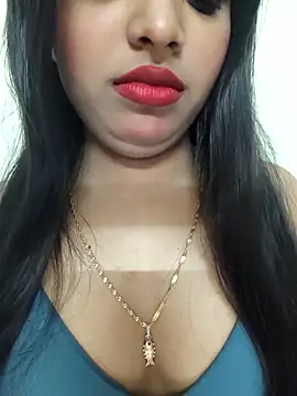 Snapshot of Maahhii_2 chatting on 9, 9, 2025 Maahhii 2 online show from 9, 9, 2025