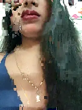 Snapshot of Maahhii_2 chatting on 16, 9, 2025 Maahhii 2 online show from 16, 9, 2025