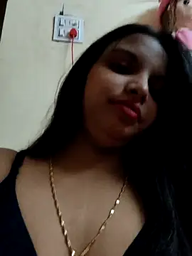 Snapshot of Maahhii_2 chatting on 27, 9, 2025 Maahhii 2 online show from 27, 9, 2025