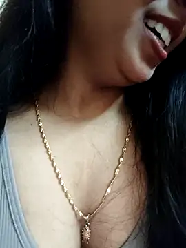 Snapshot of Maahhii_2 chatting on 28, 9, 2025 Maahhii 2 online show from 28, 9, 2025