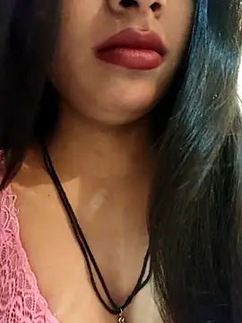 Snapshot of Maahhii_2 chatting on 23, 10, 2025 Maahhii 2 online show from 23, 10, 2025