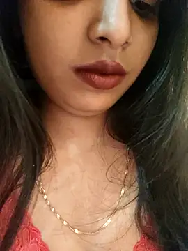 Snapshot of Maahhii_2 chatting on 29, 10, 2025 Maahhii 2 online show from 29, 10, 2025