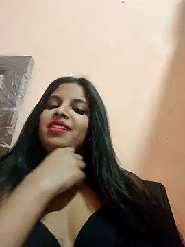 Snapshot of Maahhii_2 chatting on 5, 3, 2026 Maahhii 2 online show from 5, 3, 2026