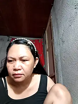 Snapshot of Everleigh_mom chatting on 28, 9, 2025 Everleigh mom online show from 28, 9, 2025