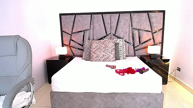 JeinnoveMontenegr0 online show from 15, 2, 2026