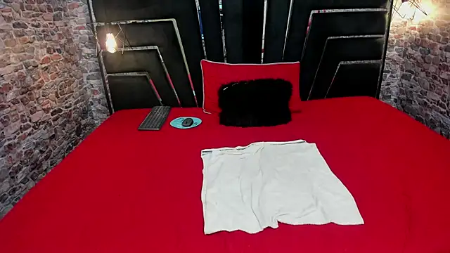 Snapshot of ALYANNA_HOT_ chatting on 26, 9, 2025 ALYANNA HOT online show from 26, 9, 2025