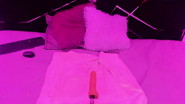 Snapshot of ALYANNA_HOT_ chatting on 25, 10, 2025 ALYANNA HOT online show from 25, 10, 2025