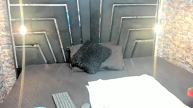 Snapshot of ALYANNA_HOT_ chatting on 23, 11, 2025 ALYANNA HOT online show from 23, 11, 2025