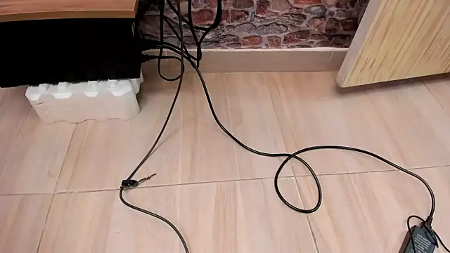 Snapshot of ALYANNA_HOT_ chatting on 27, 11, 2025 ALYANNA HOT online show from 27, 11, 2025